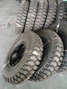 Neumático Sólido de Alta Resistencia 9.00-16 en Oferta para Montacargas, Mezcladoras y Remolques - Product Image 4