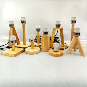 <span class=keywords><strong>Portalampada</strong></span> e Base Fai <span class=keywords><strong>da</strong></span> Te in Legno Massello con Attacco E27, Interruttore a Spina e Installazione Facile a Vite, Apertura 20mm 110-240V <span class=keywords><strong>per</strong></span> <span class=keywords><strong>Tavolo</strong></span> o Parete - Product Image 1