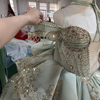 Robe de Quinceañera de luxe vert sauge Mct020 avec appliques en dentelle dorée, corset perlé, robe de bal de princesse à volants superposés Jancember