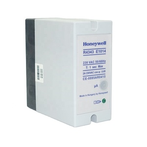 Controlador de Relé UV R4343e1014 para Quemadores de Aceite/Gas, 230 VCA con Compatibilidad con Sensores C7027/C7035 - Product Image 1