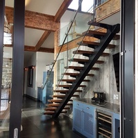 Escalier intérieur en bois Escalier en fer forgé Design Escaliers droits en bois modernes