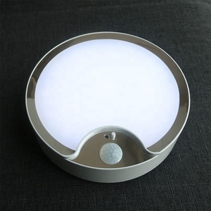 Lumière de nuit LED <span class=keywords><strong>à</strong></span> détecteur de mouvement moderne, blanche, alimentée par piles, lumière de plafond PIR pour la maison, le placard - Product Image 2