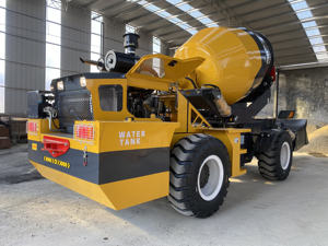 Camión hormigonera de carga automática, camión mezclador de hormigón con motor diésel de autoalimentación de 2,6 metros cúbicos para proyecto de carretera - Product Image 6