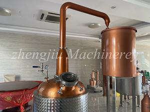 Distillation d'huiles essentielles 250L, distillation pour lavande, menthe, œillet, <span class=keywords><strong>hydrolat</strong></span>, équipement <span class=keywords><strong>de</strong></span> distillation à condensation en spirale - Product Image 4