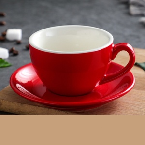 Vente en gros de tasses à café en porcelaine <span class=keywords><strong>italienne</strong></span> de 220 ml, ensembles de tasses à thé latte, logo personnalisé imprimé, ensemble de tasses à café en céramique, <span class=keywords><strong>tasse</strong></span> à cappuccino et soucoupe - Product Image 6