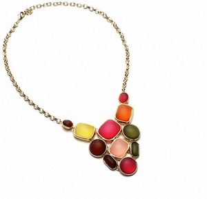 Conjunto de collar y pendientes con babero llamativo para mujer - Product Image 2