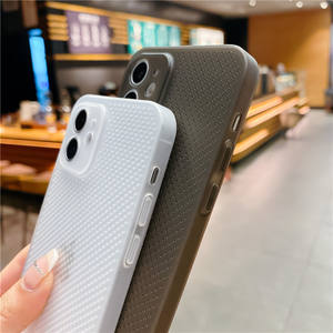 <span class=keywords><strong>Custodia</strong></span> per Cellulare <span class=keywords><strong>Apple</strong></span> <span class=keywords><strong>iPhone</strong></span> 15 <span class=keywords><strong>14</strong></span> 13 12 11, Cover Posteriore Ultra-sottile in PP con Dissipazione del Calore e Traspirante - Product Image 5