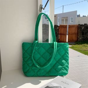 Bolso de Hombro de Algodón Estilo Lingge, Moderno y Casual, para Mujer, Bolso de Mano de Nailon, Versátil, de Gran Capacidad - Product Image 2