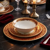 Ensemble de vaisselle de luxe en porcelaine fine allemande, 3 pièces, couleur rouge, bord doré, pour les fêtes et les mariages