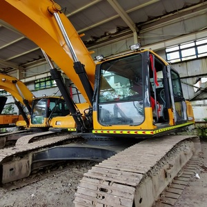 Excavatrice sur chenilles d'occasion Sany SY215C, 21,5 tonnes, de fabrication nationale, de qualité supérieure, de taille moyenne, en stock. - Product Image 2