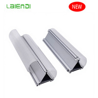 Profilés en plastique PC pour éclairage de centre commercial, abat-jour linéaire extrudé en PC, diffuseur LED à trois angles, couvercle en PC personnalisé