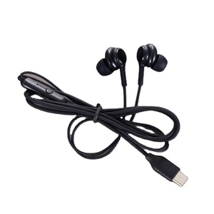 Nuevo Modelo de Auriculares con Cable Tipo-C, Sonido Estéreo, 1.2 Metros, Cancelación de Ruido, Auriculares para Juegos y Música para Teléfono Móvil - Product Image 1
