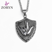 Pendentif Crâne en Acier Inoxydable V8 pour Motard, Style Gothique Punk Viking Occulte, Bijou Tendance en Acier Titane pour Homme