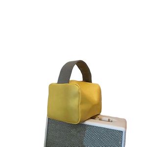 Bolsa de Maquillaje de Cuero PU con Cierre, Personalizada con Logotipo, Color Caramelo, Cuadrada, de Gran Capacidad, para Viaje, Venta al Por Mayor - Product Image 6