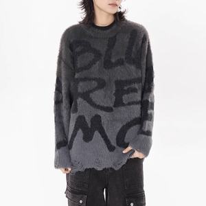 Pull européen américain vintage pour hommes, col ras du cou de style High Street avec couleurs contrastées et design en tricot avec lettres pour l'hiver - Product Image 2