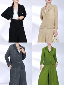 High-End Miyake Plissee Damen anzug Jacken Slim Button Dickes Freizeit kleid Mäntel Fashion Blazer - Product Image 6