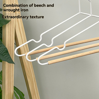 Cintre en bois de luxe haut de gamme, durable, antidérapant, moderne, à épaules larges, anti-plis, pour magasin de vêtements et salle de bain