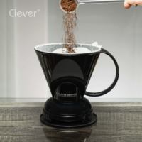 Clever Dripper Mr. Filtre à café en plastique noir trapézoïdal 500 ml, résistant à la chaleur, économique et pratique, pour les salons d'avion.