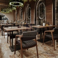Ensemble de meubles de bar d'hôtel et de café de restaurant sur mesure Solution de design d'intérieur à guichet unique Décoration de table et de chaise