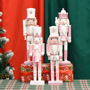 Décorations de Noël, artisanat de Noël, soldat de Noël rose en bois de 30 cm, casse-noisettes pour la décoration de la maison et des fêtes de Noël - Product Image 2