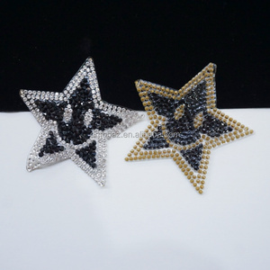 Campione gratuito di stelle nere strass di cristallo rifiniture Happy <span class=keywords><strong>Face</strong></span> Star 3d applique strass per giacca - Product Image 3
