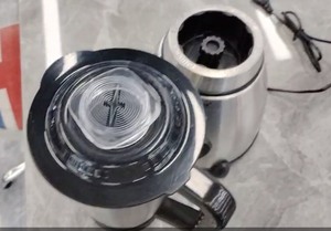 Mixeur ménager Hoffmans 800W en acier inoxydable 2-en-1 avec moulin à café et broyeur à glace haute vitesse pour l'Afrique, prêt à être expédié - Product Image 5