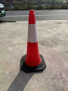 Yol güvenliği için kullanılan yansıtıcı yaka içeren 75cm 28 ''PE trafik konisi - Product Image 4