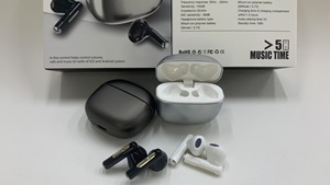 K-<span class=keywords><strong>330</strong></span> Auricolari Stereo TWS Unici in Metallo con Custodia di Ricarica Auricolari Wireless Metallici con Custodia di Ricarica - Product Image 5