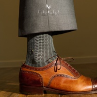 Chaussettes habillées de luxe pour hommes en coton égyptien 240N, motif chevrons gris, antibactériennes, fines, pour affaires, vente en gros, logo personnalisé, OEM