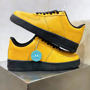 Retro Low-<b>Top</b> Casual Sneakers with Cushioned Sole Breathable Durable for Street Style - Product Image 1