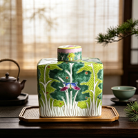 Pot en porcelaine Chinoiserie Bok Choy, motif de chou chinois peint à la main en vert, pot à thé en céramique avec motif de papillon