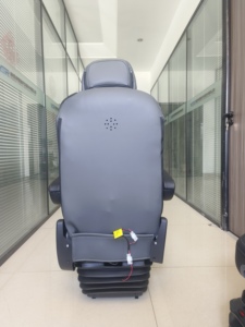 Asiento de Conductor para RV de Lujo, en Cuero PU y Acero, Cómodo, Impermeable, con Suspensión Neumática, Modelo YSR 714-1P - Product Image 6
