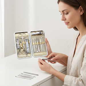 Ensemble de manucure et pédicure en acier inoxydable 12 pièces, boîte professionnelle, coupe-ongles durables, kit d'outils, style classique pour hommes et femmes - Product Image 4