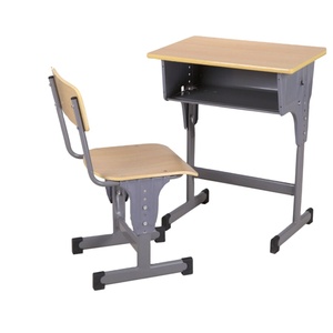 Set <span class=keywords><strong>Tavolo</strong></span> e Sedie Regolabili <span class=keywords><strong>in</strong></span> <span class=keywords><strong>Altezza</strong></span> per Studenti, Mercato Tailandese - Product Image 1