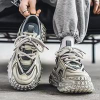Nouvelles chaussures d'été pour hommes, baskets respirantes en maille pour jeunes, chaussures tendance à enfiler, style papa, avec semelles épaisses de type pneu