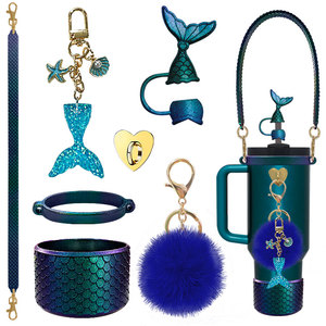 Nouvelle série écailles de poisson : Ensemble de 7 accessoires pour gobelet isotherme 40oz, comprenant des protections de base en silicone, une corde et des capuchons de paille, coffret cadeau promotionnel pour boissons - Product Image 5