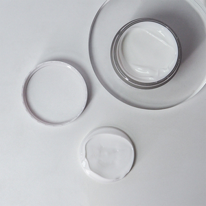 Crème éclaircissante pour le visage à l'acide kojique OEM ODM, améliore les taches ternes, unifie le teint, restaure un teint sain et éclatant, soin du visage quotidien - Product Image 5