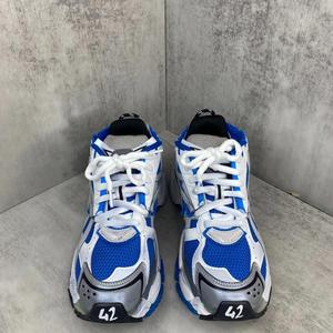 รองเท้าวิ่งดีไซน์ย้อนยุคสุดเท่ห์ แฟชั่นคู่รัก รองรับแรงกระแทกและป้องกันกลิ่นอับ ทนทาน ใส่ได้ทุกฤดู - Product Image 3