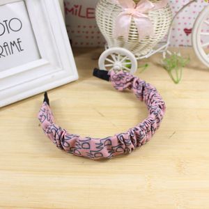 Diadema de Tela Plisada con Patrón Geométrico, Accesorio para el Cabello de Uso Diario, Origen Yiwu, Hecho a Mano - Product Image 3