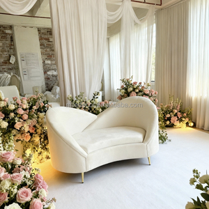 Nouveau canapé en velours blanc pour événements de mariage Décoration de scène Canapé double siège pour les mariés - Product Image 2