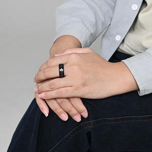 Anillo Inteligente con Pantalla LED Táctil, Monitor de Ritmo Cardíaco, Color Morado, Rojo y Verde, Joyería para Hombre, Diseño Geométrico - Product Image 2