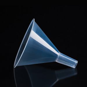 Embudo de Plástico O'Kayme de 100 mm con Salida de 15 mm, Embudo Transparente en Forma de Cono Triangular para Dispensar Perfume - Product Image 2