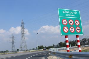 Barandilla de alta calidad, cercado para transporte en carretera, hecho en Vietnam - Product Image 2