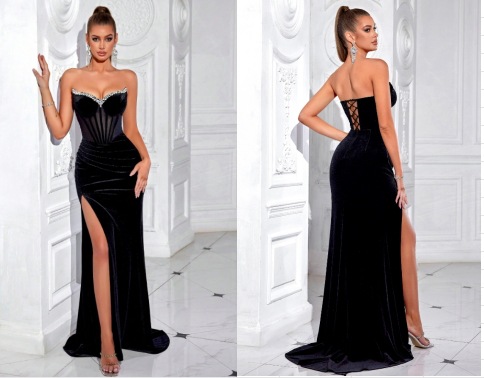 Stile con cinturino nero