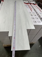 Bester Preis SPC Vinyl-Bodenbelag Holzpaneele Wasserdicht Verschleißfest für Wohnzimmer Modernes Design Kostenlose Muster SPC Vinyl-Klicksystem