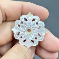 Cabochon en nacre naturelle blanche sculpté en forme de fleur, incrustation florale ajourée pour la fabrication de bijoux