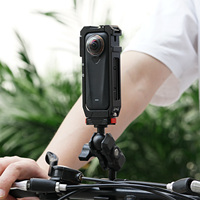 Cage de caméra en alliage d'aluminium pour Insta360 X4, fixation magnétique rapide, double griffe porte-accessoires, prise de vue panoramique, cyclisme et ski en extérieur