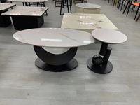 Ensemble de tables basses ovales avec plateau en pierre frittée et base en métal noir artistique, décoration moderne, table à thé et table d'appoint pour salon et maison