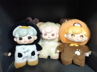 Pendentifs de sac à dos personnalisés en peluche monstre mignon en vinyle, jouets en peluche doux, fournisseur en gros