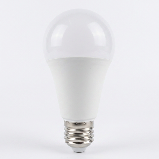 LED A60 Bulb 12W B22/E27 1100Lm 6000K Cool White SMD Plastic Cover AC 150-265V CE Certified Hotel Made in China High CRI 85